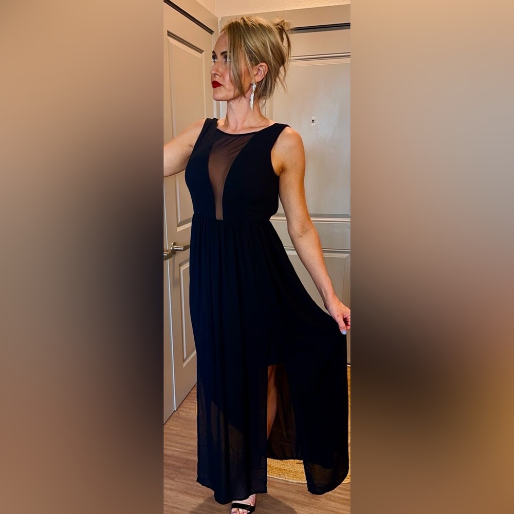 Elegant Black Evening Dress